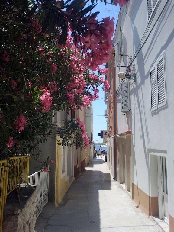 Apartment Chillout House Novalja Exterior photo